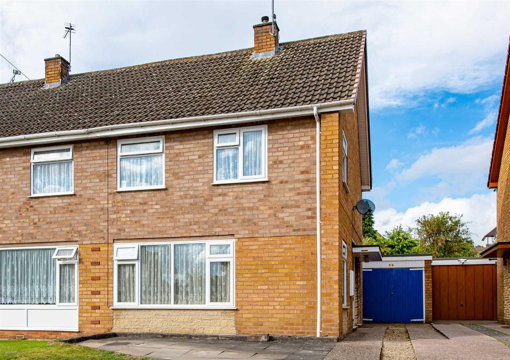 26 Planks Lane, Wombourne, Wolverhampton 3 bed semidetached house £
