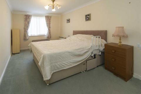1 bedroom retirement property for sale - 32 Wombrook Court, Walk Lane Wombourne, Wolverhampton