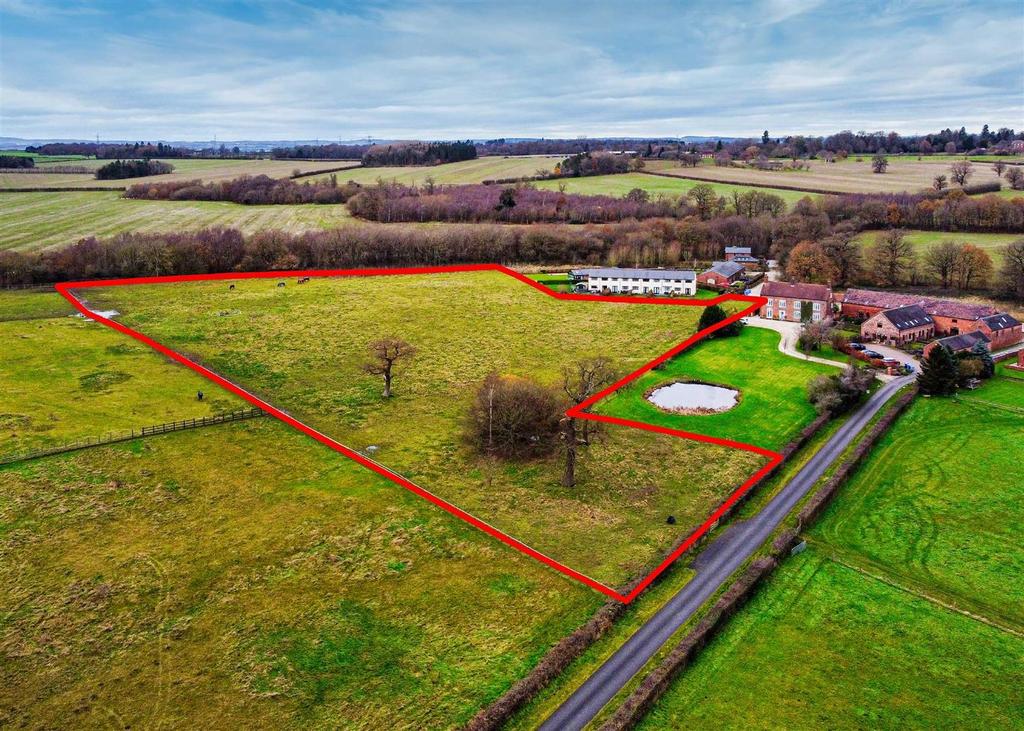 6 Acres of grazing land, Cranmoor, Wrottesley Park, Wolverhampton Land