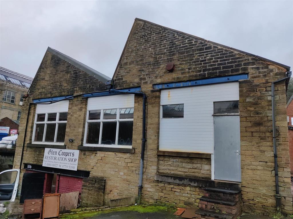Colne Valley Business Park, Linthwaite Industrial unit £1,050 pcm (£