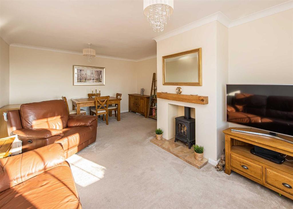 3 Wheathill Close, Penn, Wolverhampton 3 bed semidetached house £289,950