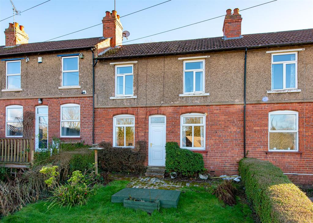 14 Battlefield Lane, Wombourne... 3 bed terraced house £160,000