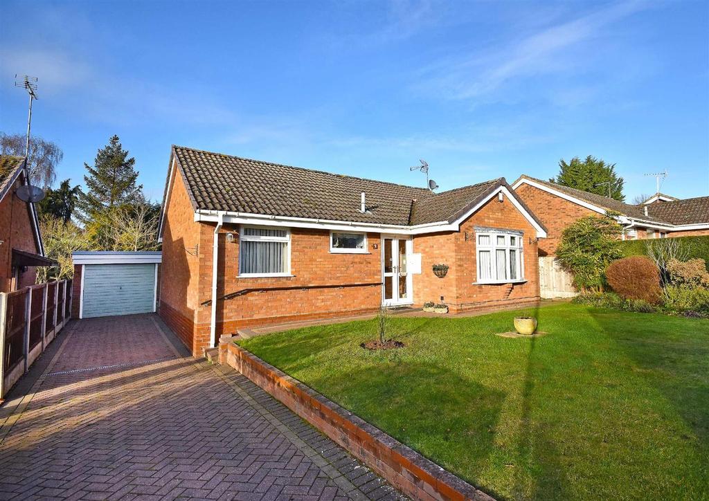 3 Mallards Close, Alveley, Bridgnorth 3 bed detached bungalow - £285,000