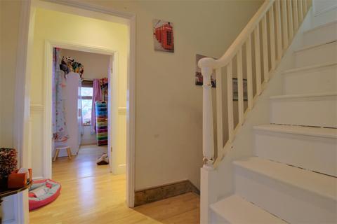 3 Albion Street, Gloucester, GL1 1UE