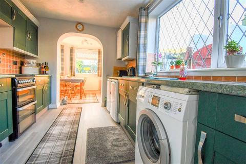 9 Beech Close, Sproatley, Hull, HU11 4XB
