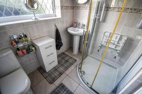 9 Beech Close, Sproatley, Hull, HU11 4XB