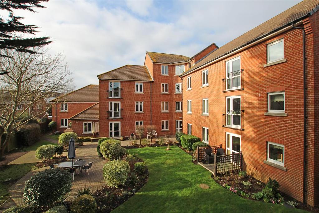Byron Court, Chichester 1 bed retirement property for sale £124,950
