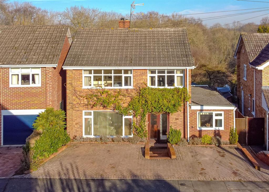 104 Dunval Road, Bridgnorth 3 bed detached house £425,000