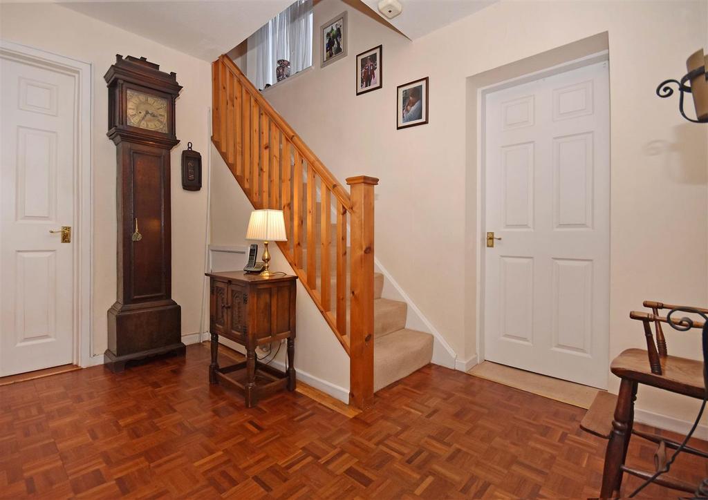 104 Dunval Road, Bridgnorth 3 bed detached house £425,000