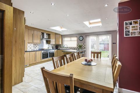 75 Holgate Crescent, Sheffield, S5 9LD