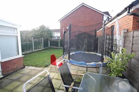 18 Haslington Road, Manchester, M22 5HS