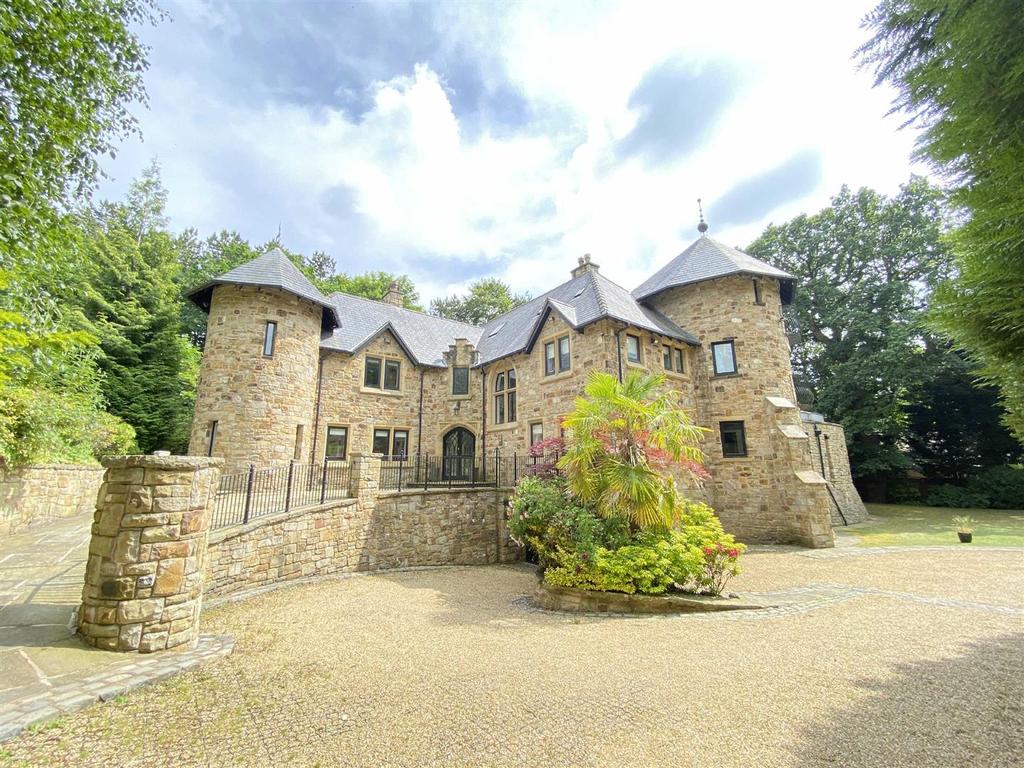 Beechfield Road, Alderley Edge 6 bed detached house £3,200,000