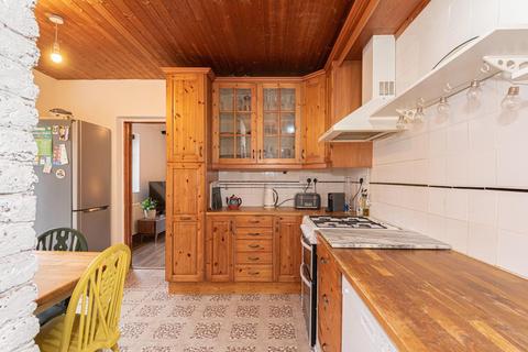 44 Adelphi Road, Epsom, KT17 1JB