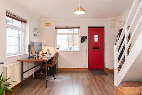 44 Adelphi Road, Epsom, KT17 1JB