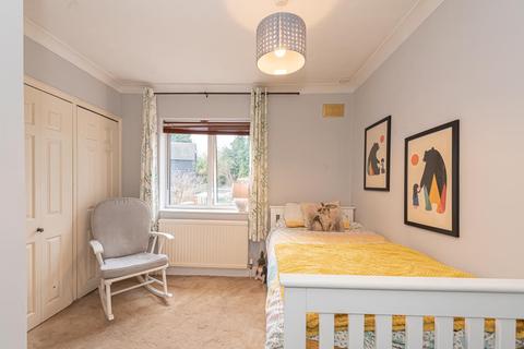 44 Adelphi Road, Epsom, KT17 1JB