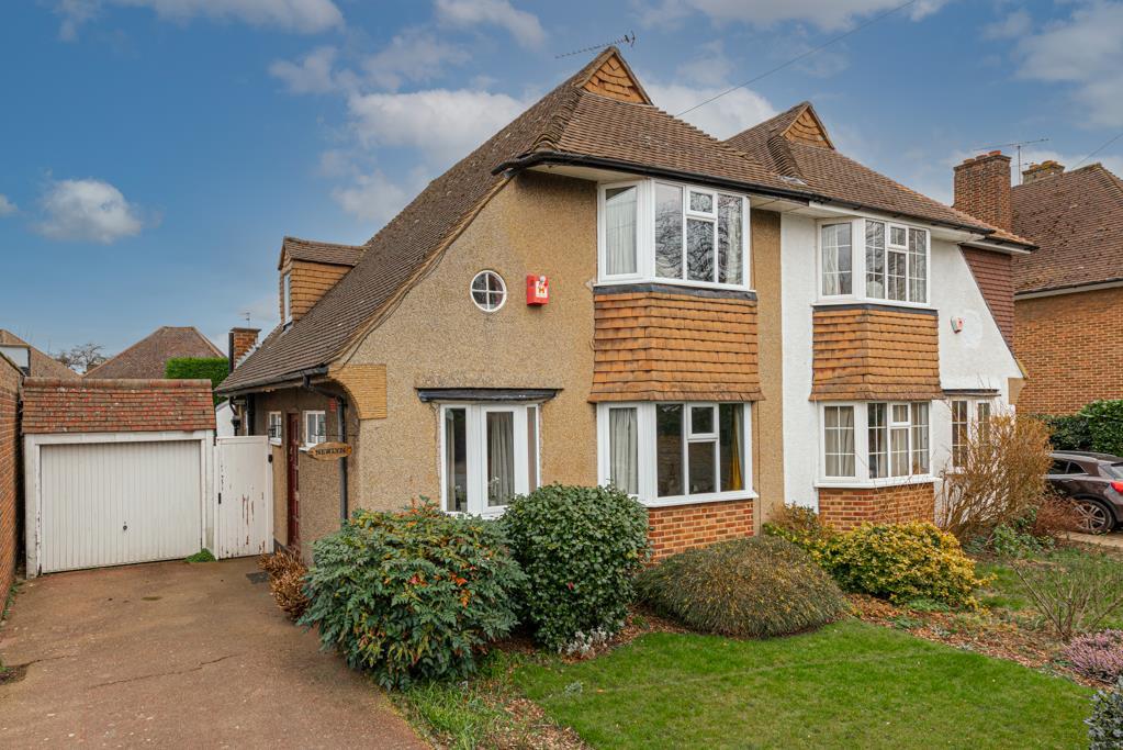 Woodcote Road, Epsom 3 bed semidetached house £625,000