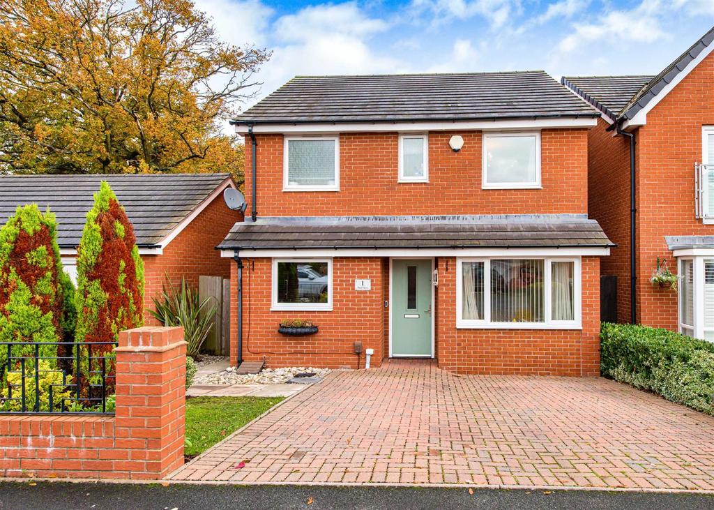 Oval Drive, Fordhouses, Wolverhampton 3 bed detached house £279,950