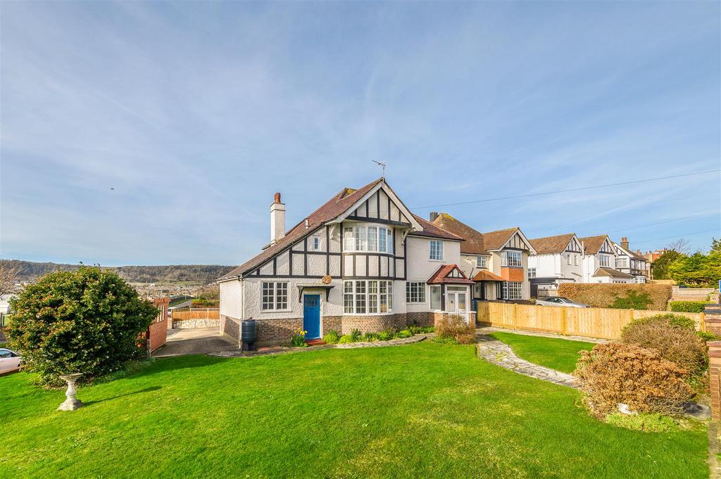 Willingdon Road, Eastbourne 4 bed detached house £675,000