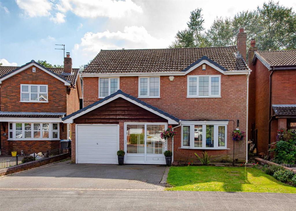 Moors Drive, Coven, Wolverhampton 4 bed detached house £409,950