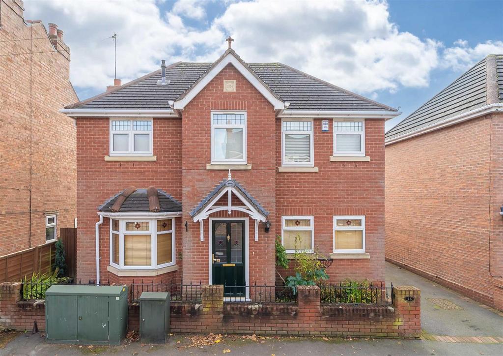 15 Wrottesley Road, Tettenhall, Wolverhampton 3 bed detached house for