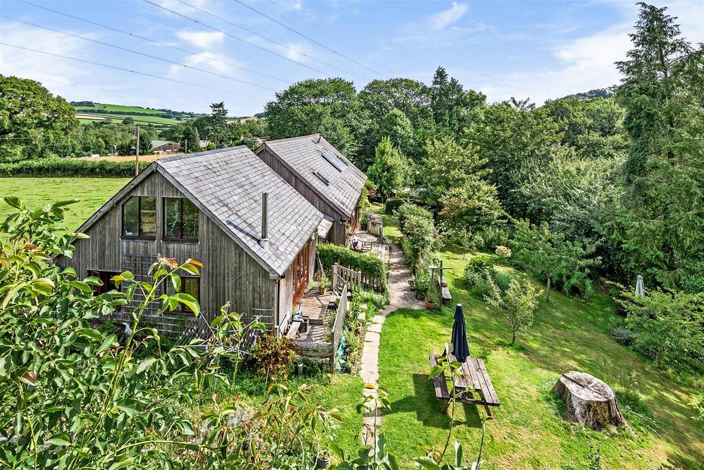 Colston Road, Buckfastleigh 6 bed detached house £795,000