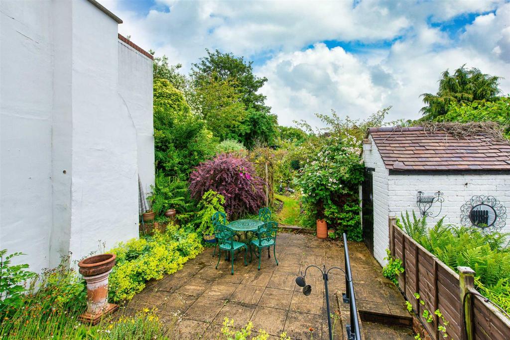 Dean Street, Brewood, Stafford 2 bed cottage £275,000