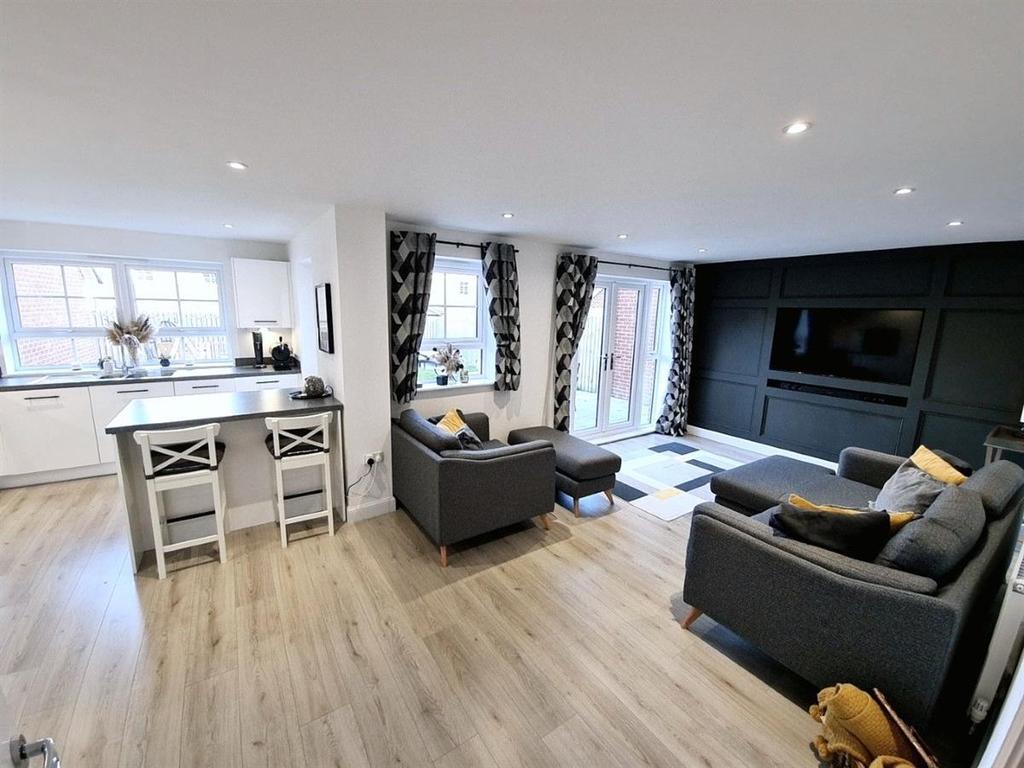 Lukes Lane, Maples, Hebburn 4 bed detached house £320,000