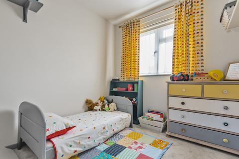 13 Conygar Road, Tetbury, GL8 8YS
