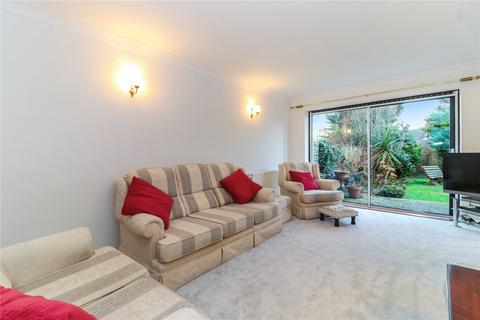 3 Cestreham Crescent, Chesham, HP5 3DB