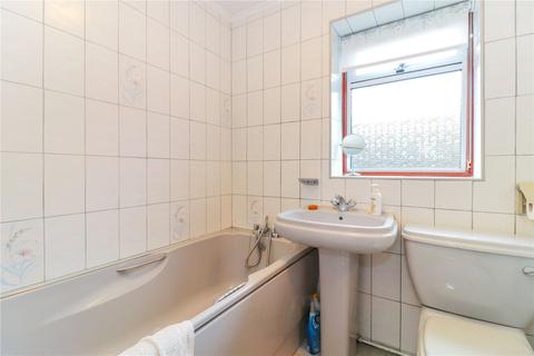 3 Cestreham Crescent, Chesham, HP5 3DB