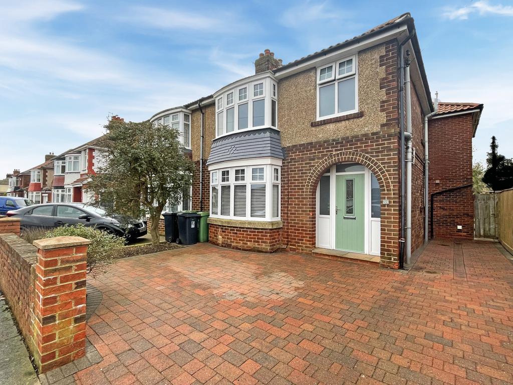 Westbrooke Avenue, Hartlepool, TS25 3 bed semidetached house £169,995