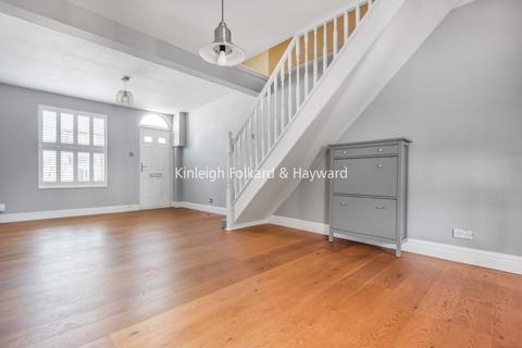 63 White Horse Hill, Chislehurst, BR7 6DQ