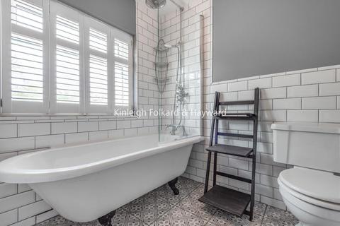 63 White Horse Hill, Chislehurst, BR7 6DQ