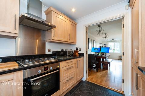 5 Brook Avenue, Ascot, SL5 7QW