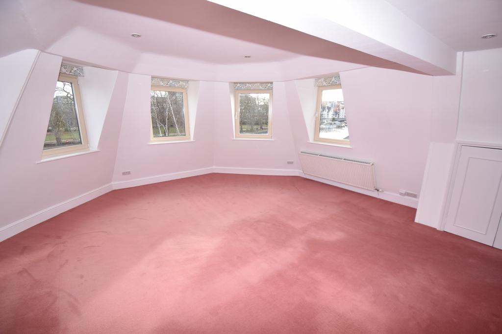 Reception Room (pic 1)