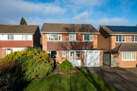 12 Bartel Close, Hemel Hempstead, HP3 8LX