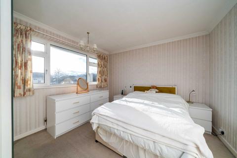 12 Bartel Close, Hemel Hempstead, HP3 8LX