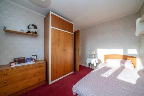 12 Bartel Close, Hemel Hempstead, HP3 8LX