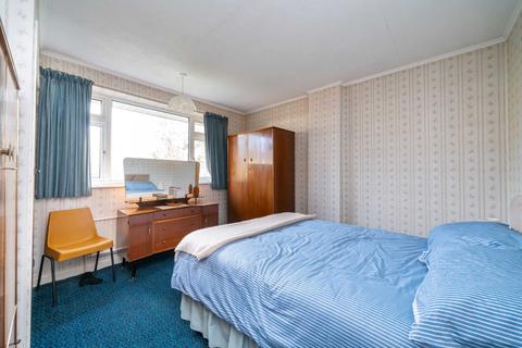 12 Bartel Close, Hemel Hempstead, HP3 8LX