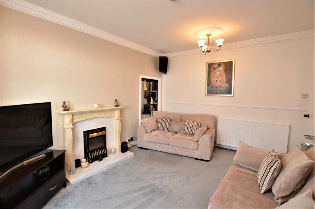 101 Sharphill Road, SALTCOATS, KA21 5QU 3 bed flat £84,000