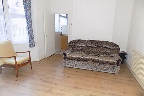 2 bedroom ground floor flat for sale - Flat 98 Talbot Road, Taibach, Port Talbot, Neath Port Talbot. SA13 1LB