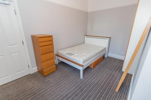 undefined, Room 3 @ 124 Bedford Street, Crewe, CW2