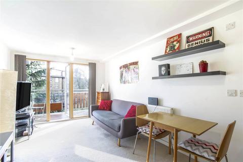 2 bedroom apartment to rent, Restell Close, London, SE3