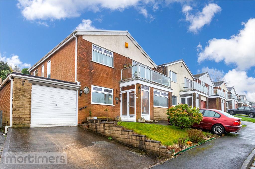 Beaver Close, Wilpshire, Blackburn, BB1 4 bed detached house £295,000