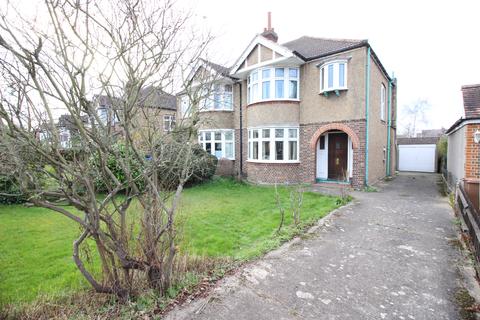27 Ruskin Drive, Worcester Park, KT4 8LG