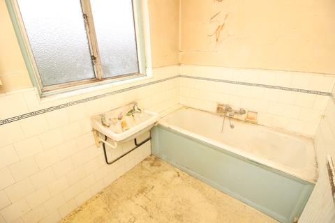 27 Ruskin Drive, Worcester Park, KT4 8LG