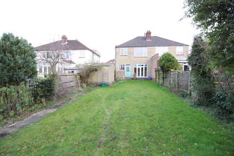 27 Ruskin Drive, Worcester Park, KT4 8LG