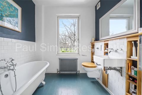 54 Falmer Road, London, N15 5BA