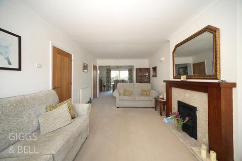 58 Felstead Way, Luton, LU2 7LJ