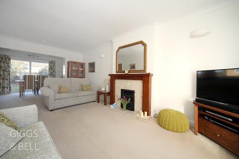 58 Felstead Way, Luton, LU2 7LJ